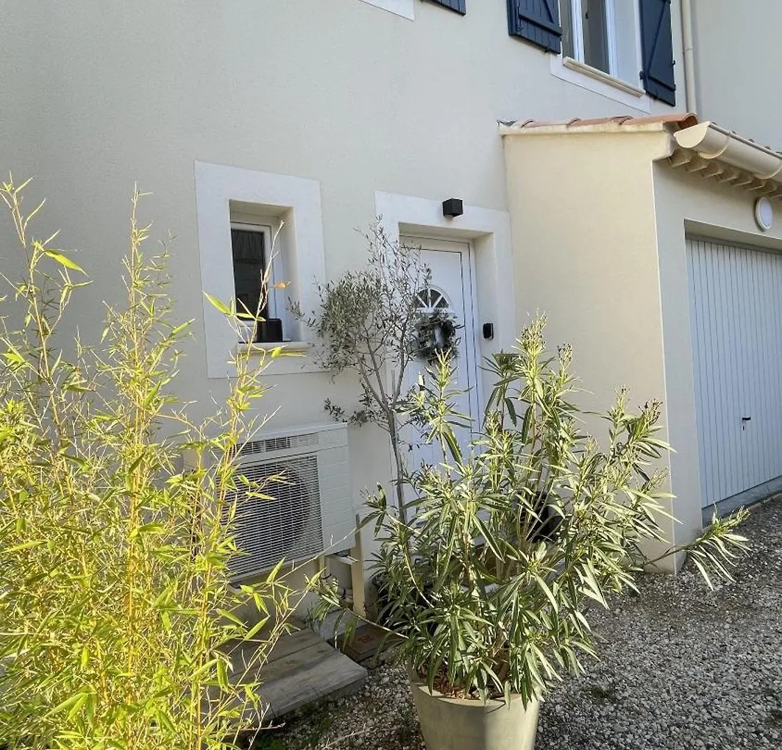 Holiday home Le Clos Du Moulin 2 - Home 3 Bedroom, Garden, Near Avignon, In Provence (Adults Only) Entraigues-sur-la-Sorgue France