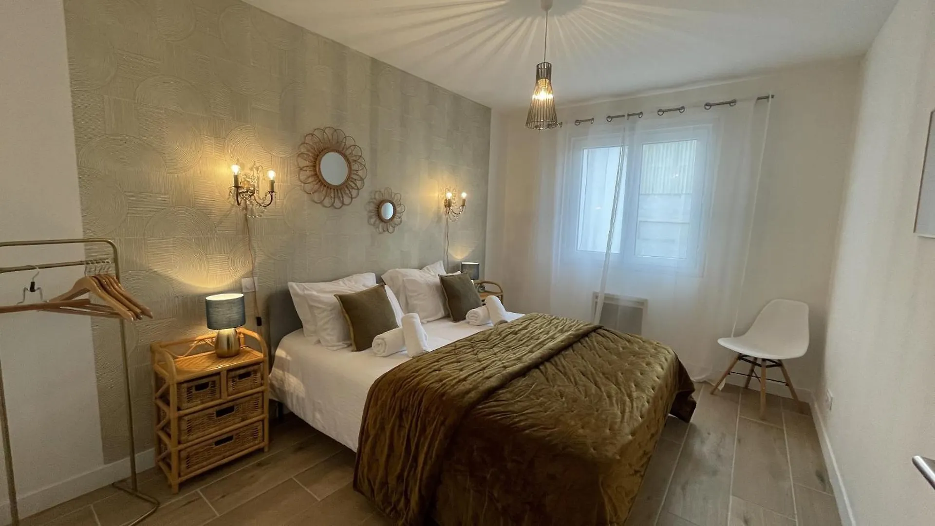 Le Clos Du Moulin 2 - Home 3 Bedroom, Garden, Near Avignon, In Provence (Adults Only) Entraigues-sur-la-Sorgue 0*,  France